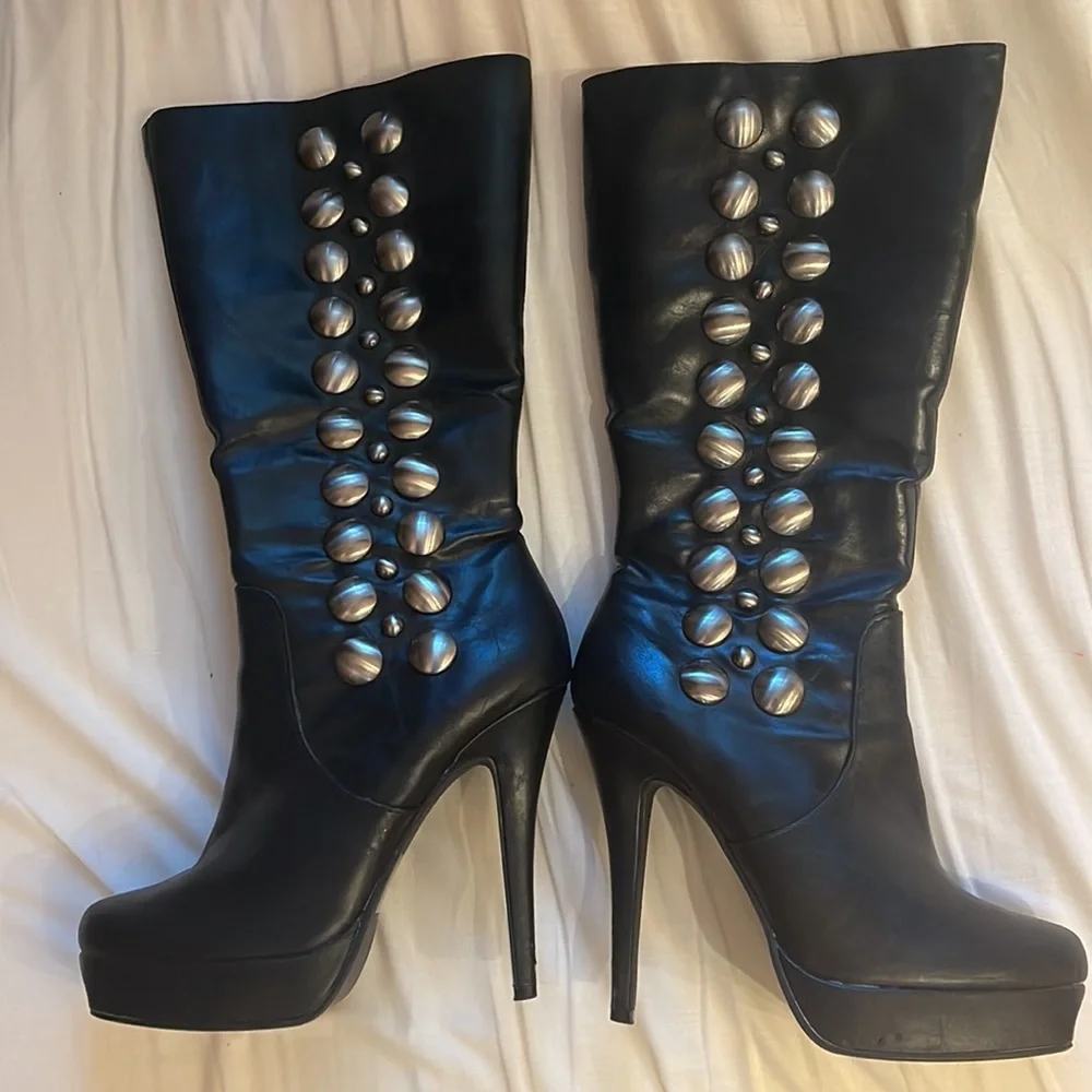 Black studded platform sexy boots size 7.5M